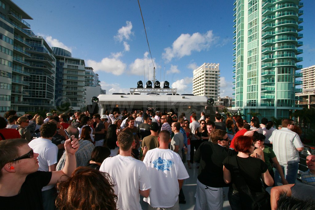 yacht 028